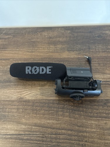 Rode videomic camera - on,